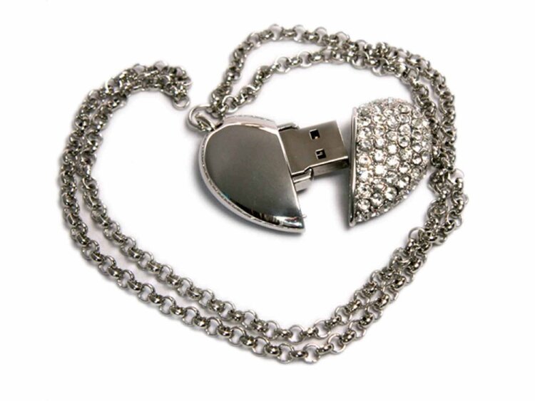 USB 2.0- флешка на 8 Гб Сердце с кристаллами
